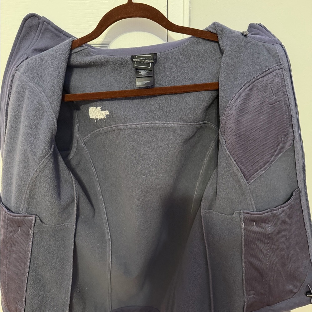 The North Face Women’s Softshell Waterproof Jacket – Size S/P - Picture 4 of 10